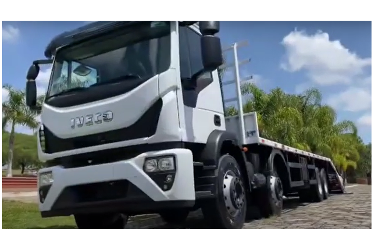 Caminhão Prancha Iveco  - Sinop MT